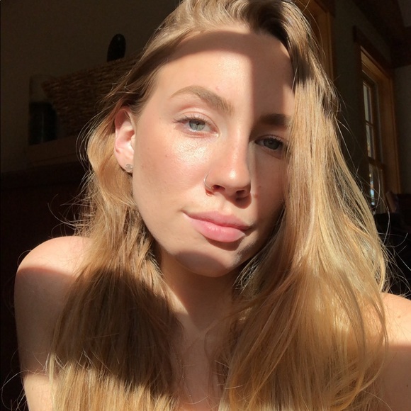 Meet your Posher, Madi - Picture 1 of 1